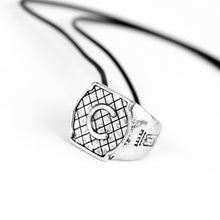 Load image into Gallery viewer, The Mortal Instruments City of Bones Isabelle Serpent Snake Bracelet Curved Chunky Stretch Cuff Bangle Retro Snake Bangle Gift